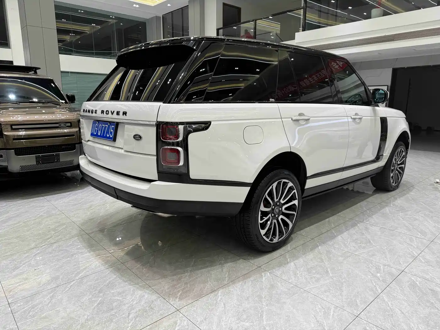 Land Rover Range Rover фото 8