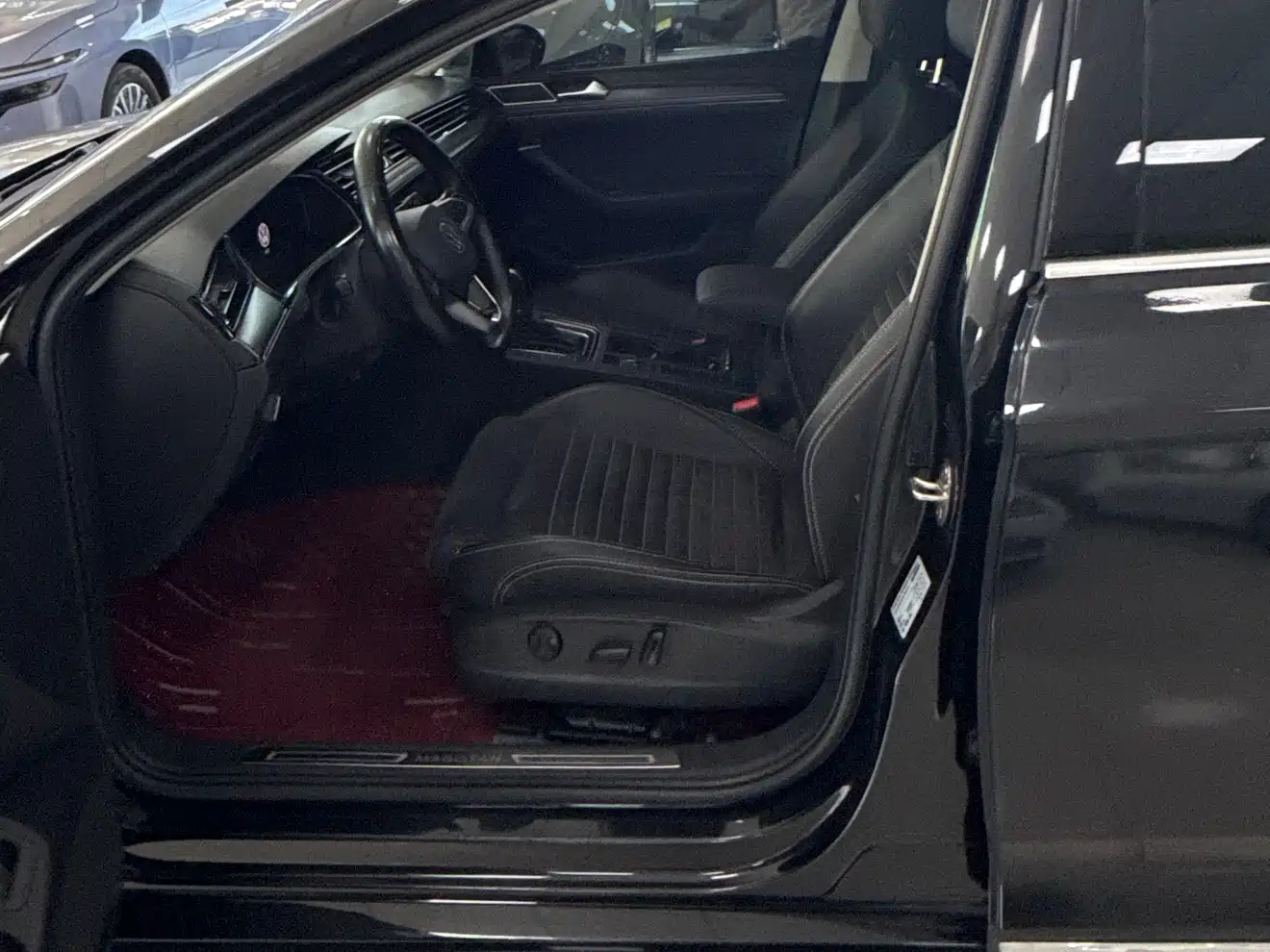Volkswagen Magotan 2020 330TSI DSG Luxury фото 9