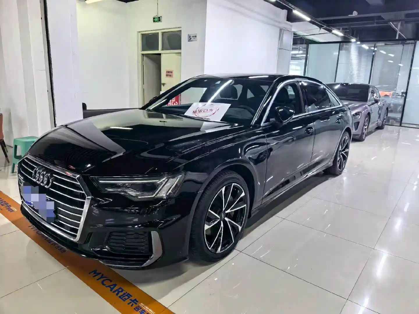 Фото 1 - Audi A6L