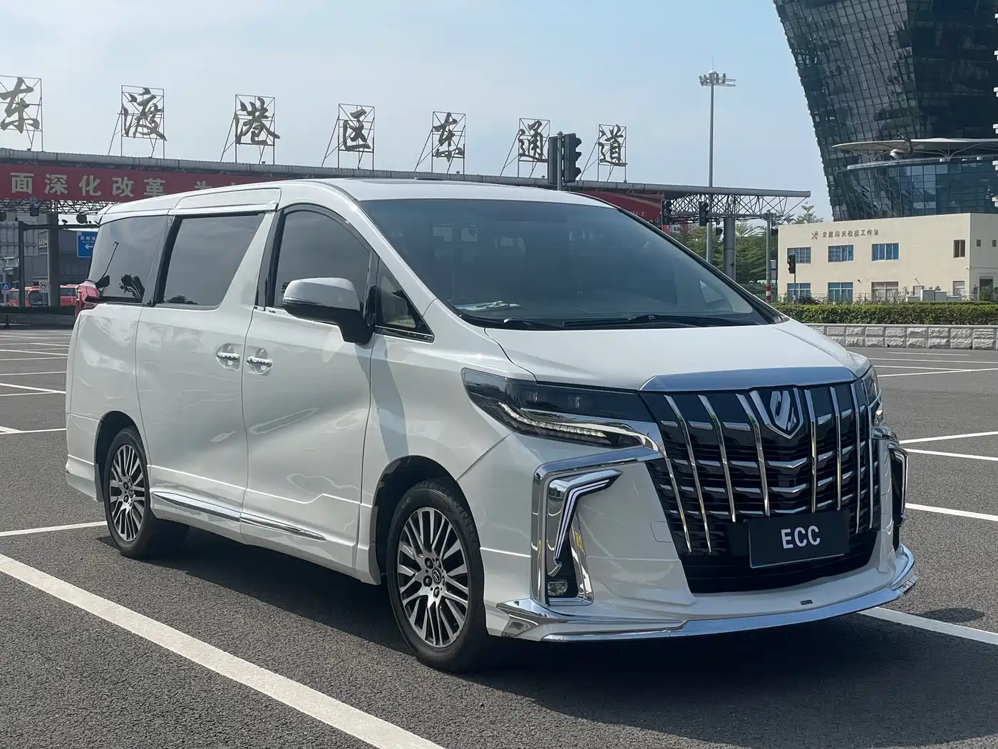 Toyota Alphard 2012 3.5L Luxury Edition фото 3