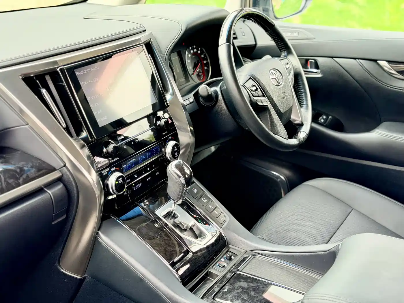 Toyota Alphard 2018 Facelift 3.5L Luxury Edition фото 9