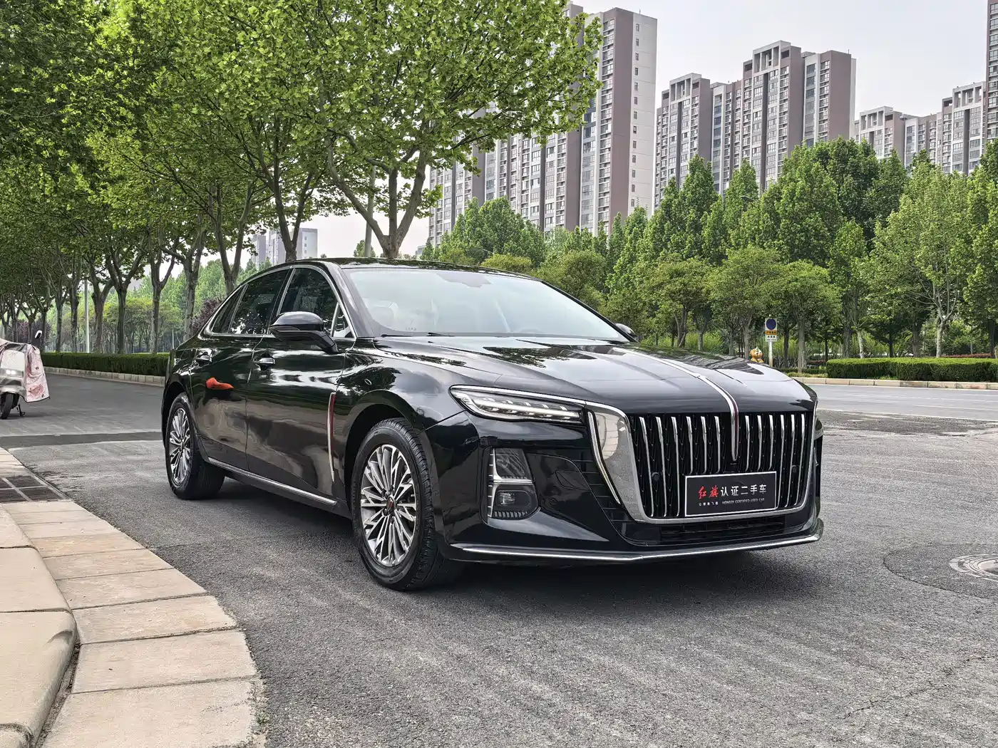 Hongqi H5 2024 1.5T DCT Smart Connect Flag Rhythm Edition фото 3