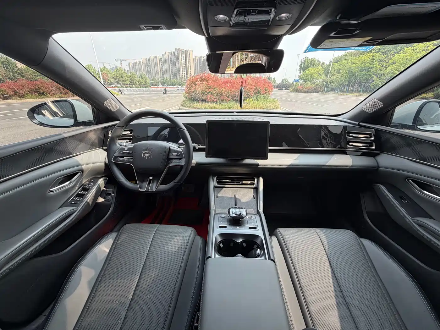BYD Qin L 2024 DM-i 120KM Superior Edition фото 11