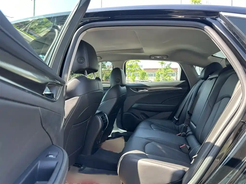 Buick LaCrosse 2022 652T Luxury фото 21