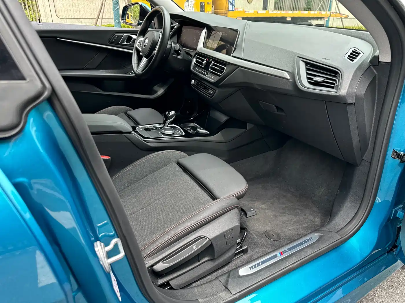 BMW 2 Series (Import) 2023 225i 4-Door Coupe M Sport Package фото 12