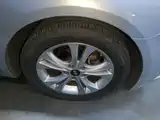 Photo 6 - Hyundai Sonata