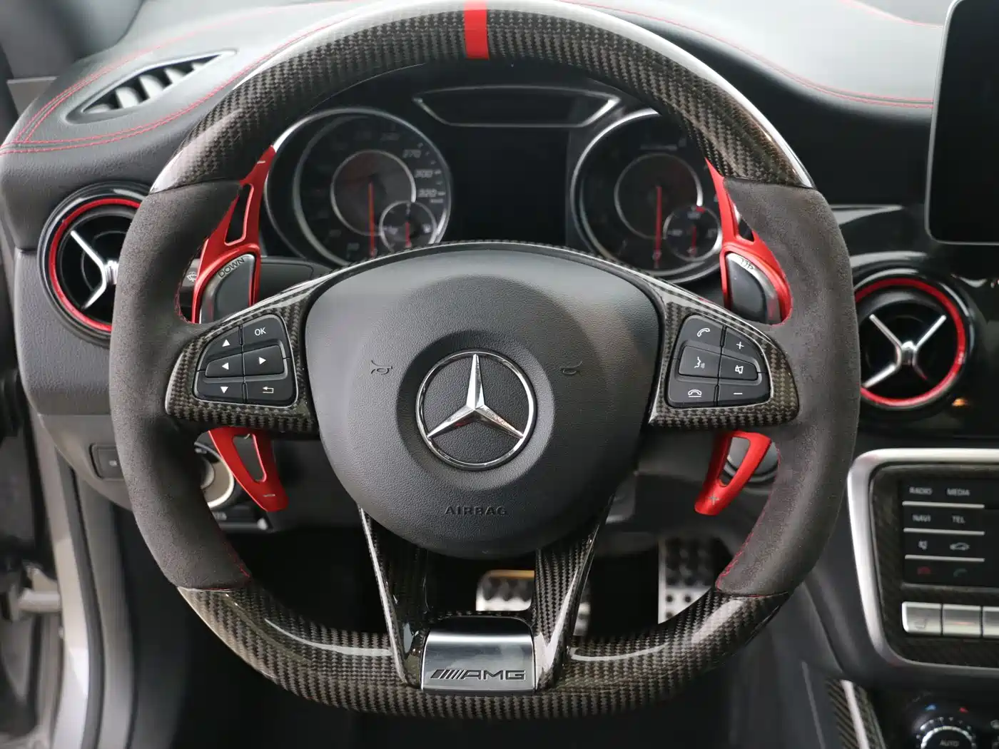 Mercedes-Benz CLA AMG 2017 Facelift AMG CLA 45 4MATIC фото 8