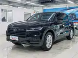 Фото 1 - Volkswagen Touareg