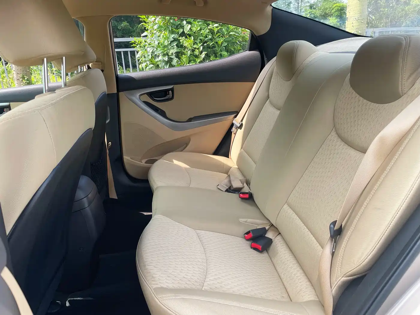 Hyundai Langdong 2012 1.6L Automatic Fashion фото 17