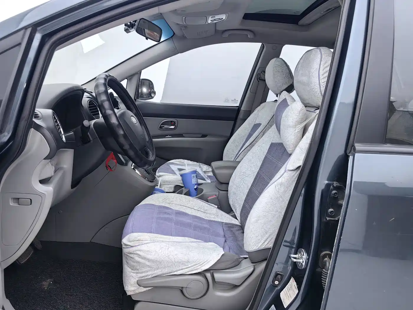 Kia Carens 2012 2011 2.0L 5-seat Automatic Comfort