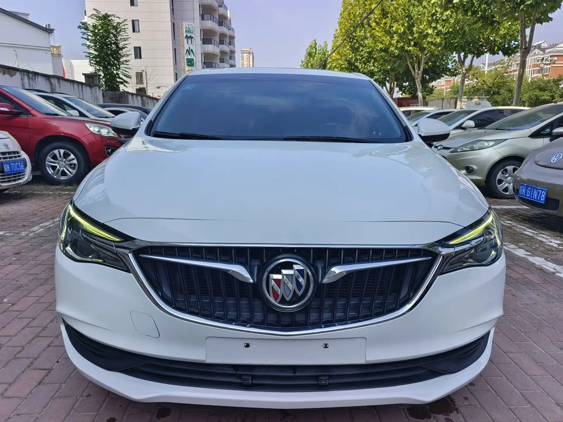 Фото 1 - Buick Excelle