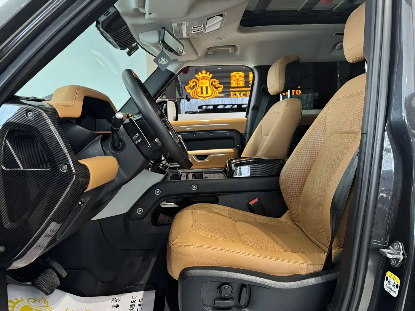 Land Rover Defender 2023 Model 110 3.0T P400 Dark Special Edition фото 7