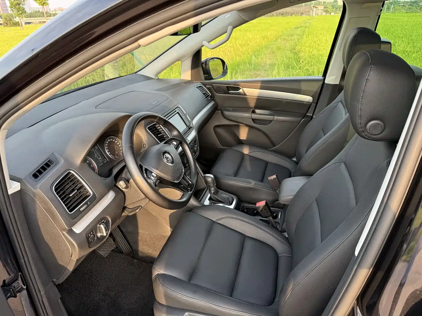 Volkswagen Sharan 2017 2016 380TSI Comfort 7-seater
