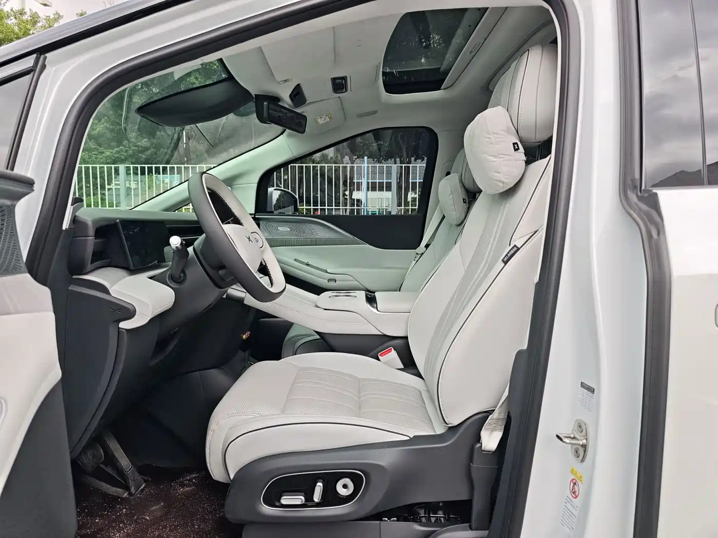 XPeng X9 2026 2025 Extended Range Edition
