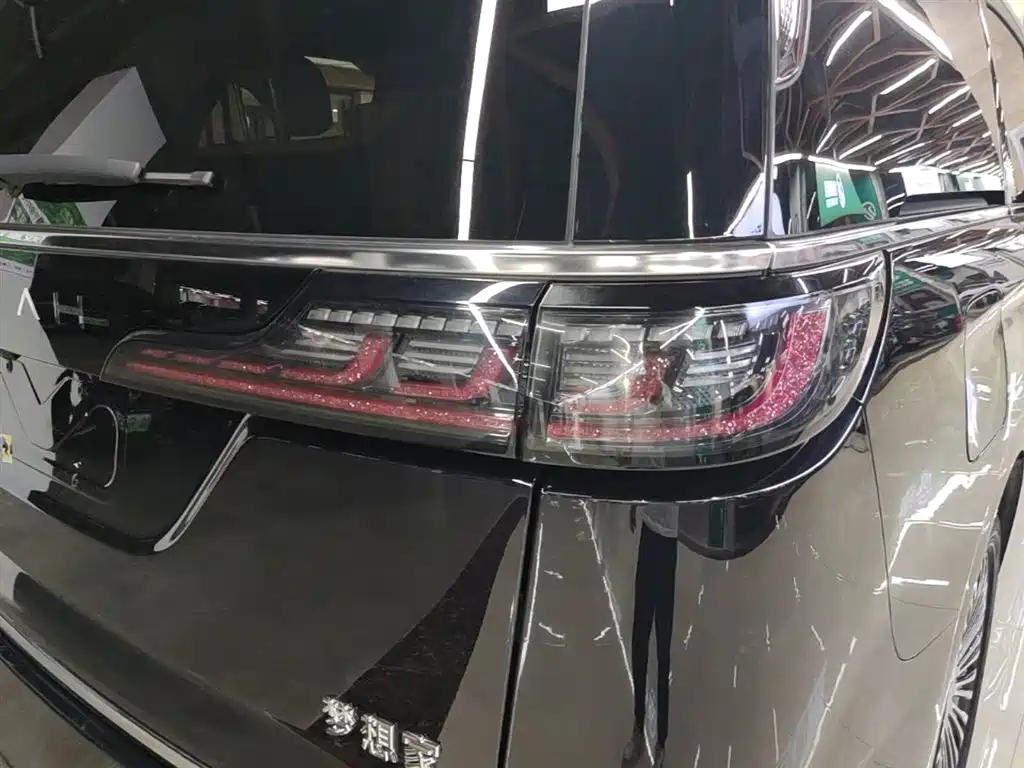 Voyah Auto Voyah Dreamer 2025 PHEV 4WD Kunpeng Premium Edition фото 8