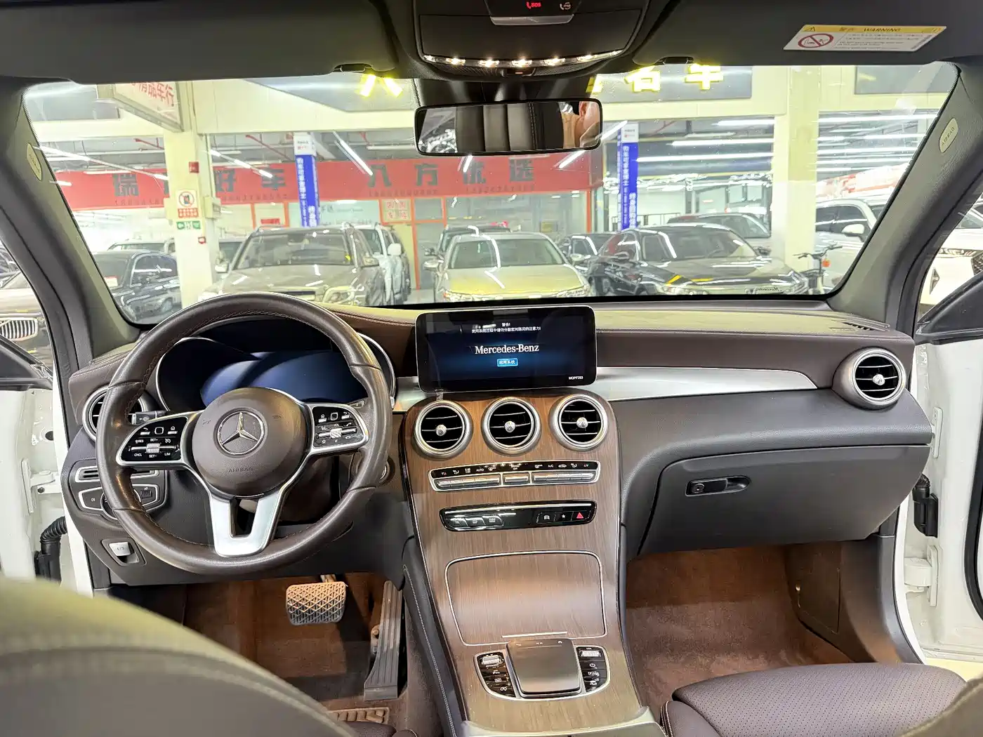 Mercedes-Benz GLC 2021 GLC 300 L 4MATIC Sporty фото 6