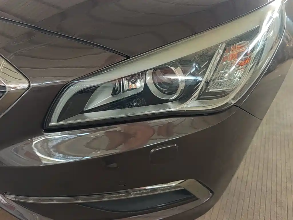 Photo 24 - Hyundai Sonata