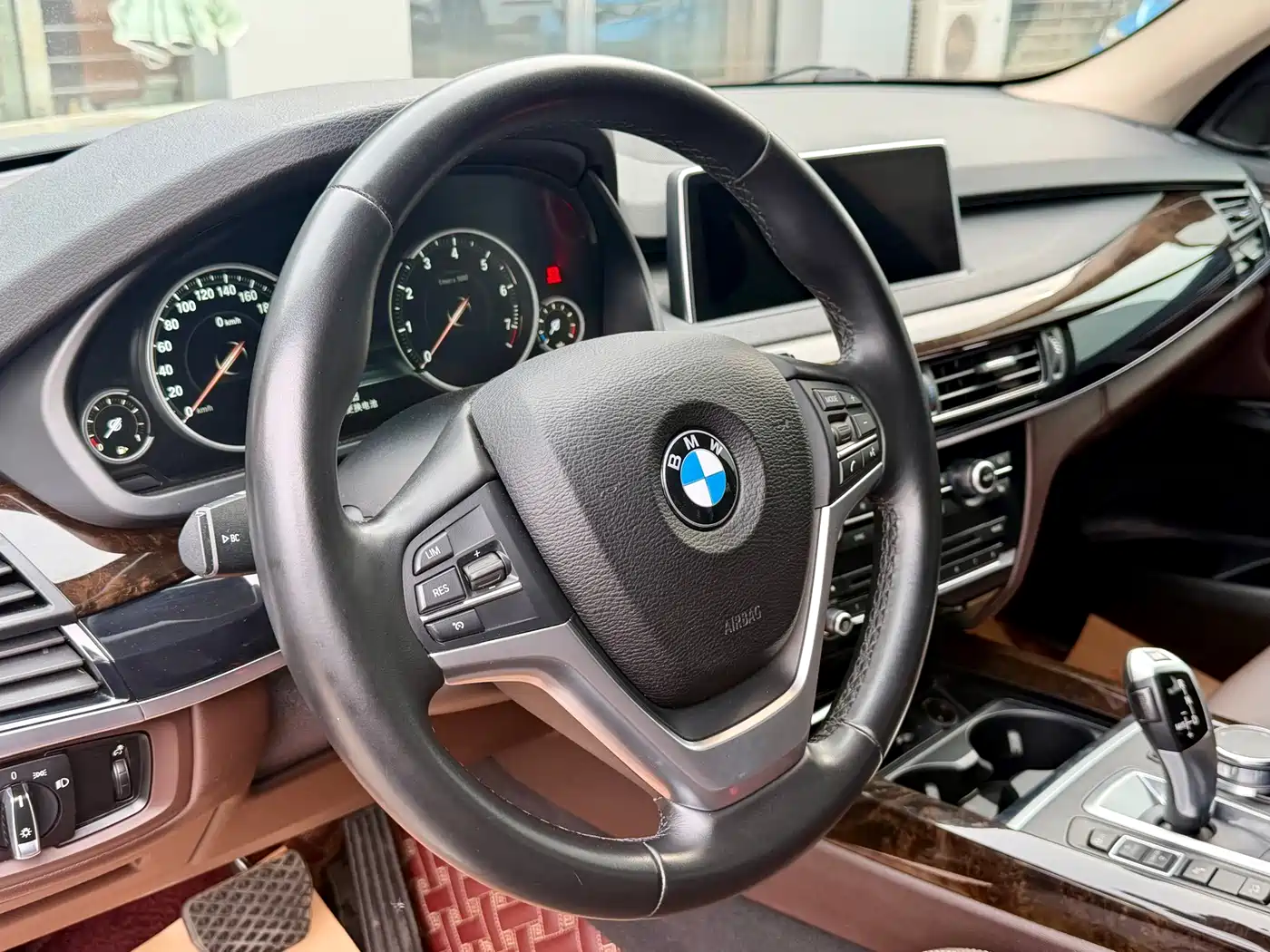 BMW X5 (Import) 2018 xDrive28i фото 10