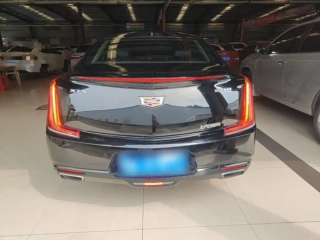Photo 6 - Cadillac XTS