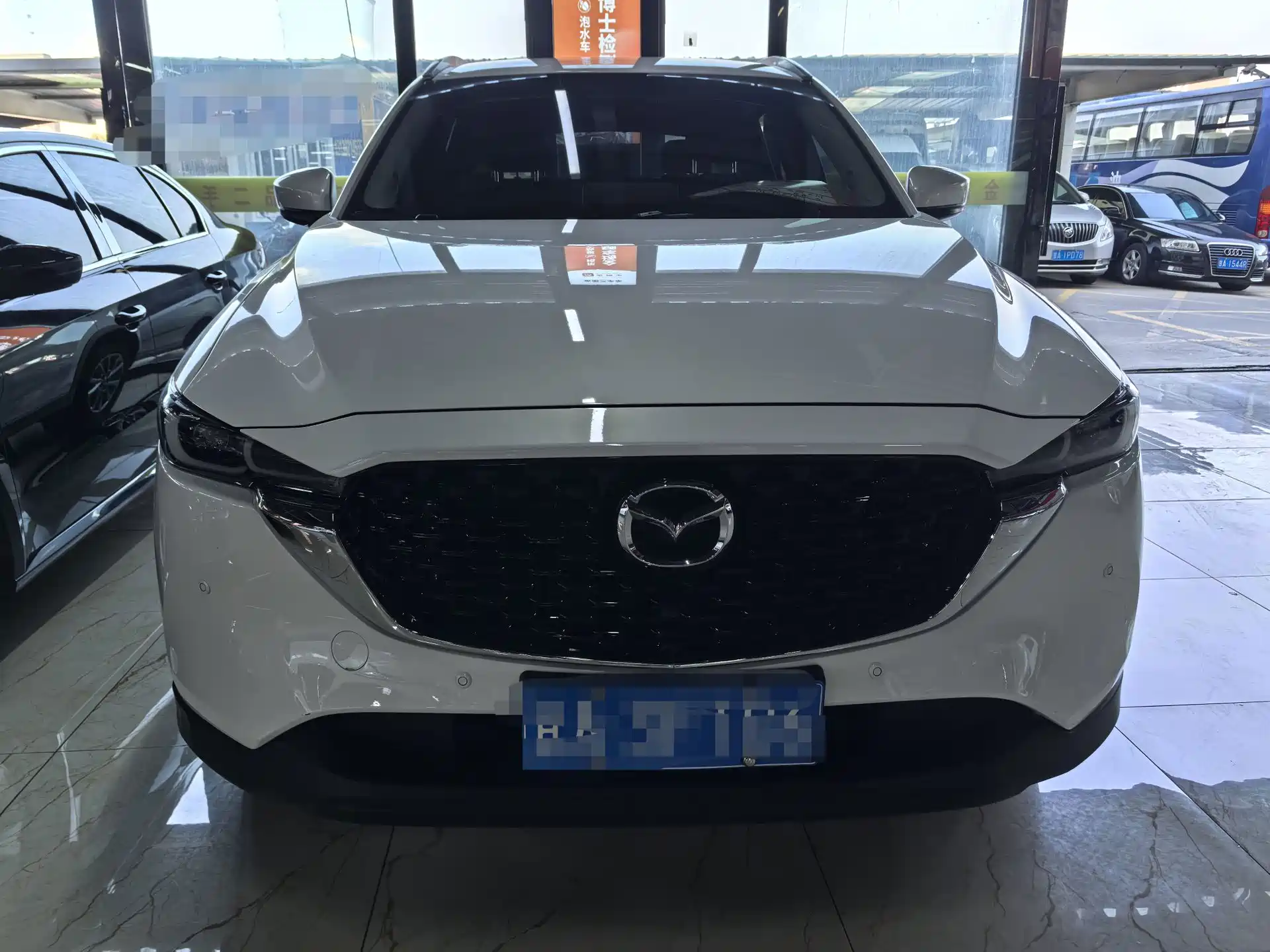 Фото 2 - Mazda CX-5