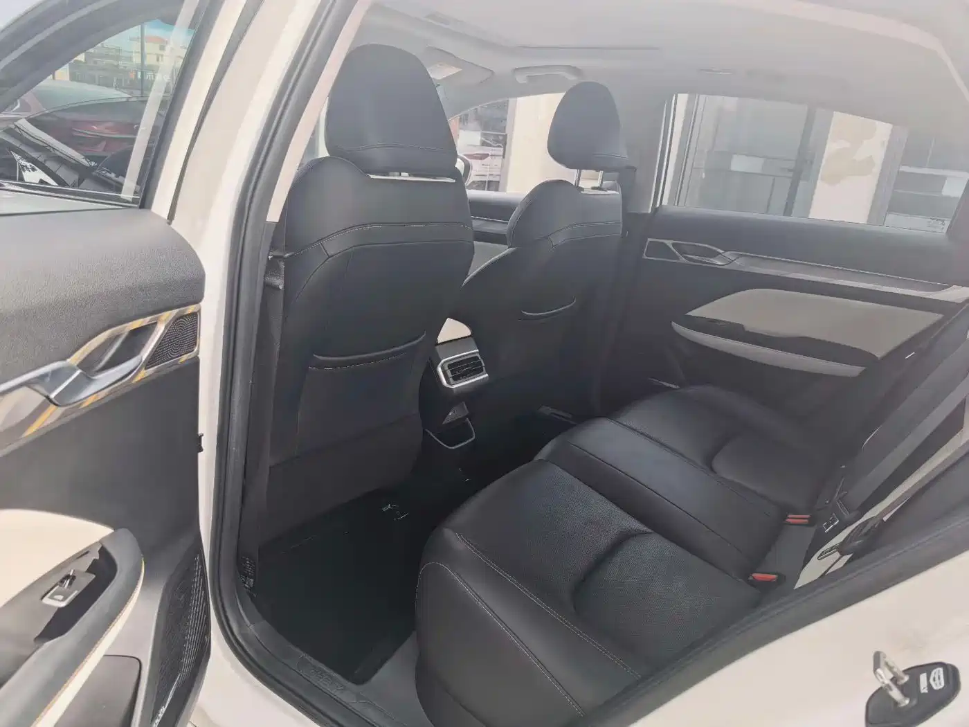 Geely Emgrand L 2022 2022 1.4T CVT Prestige Type