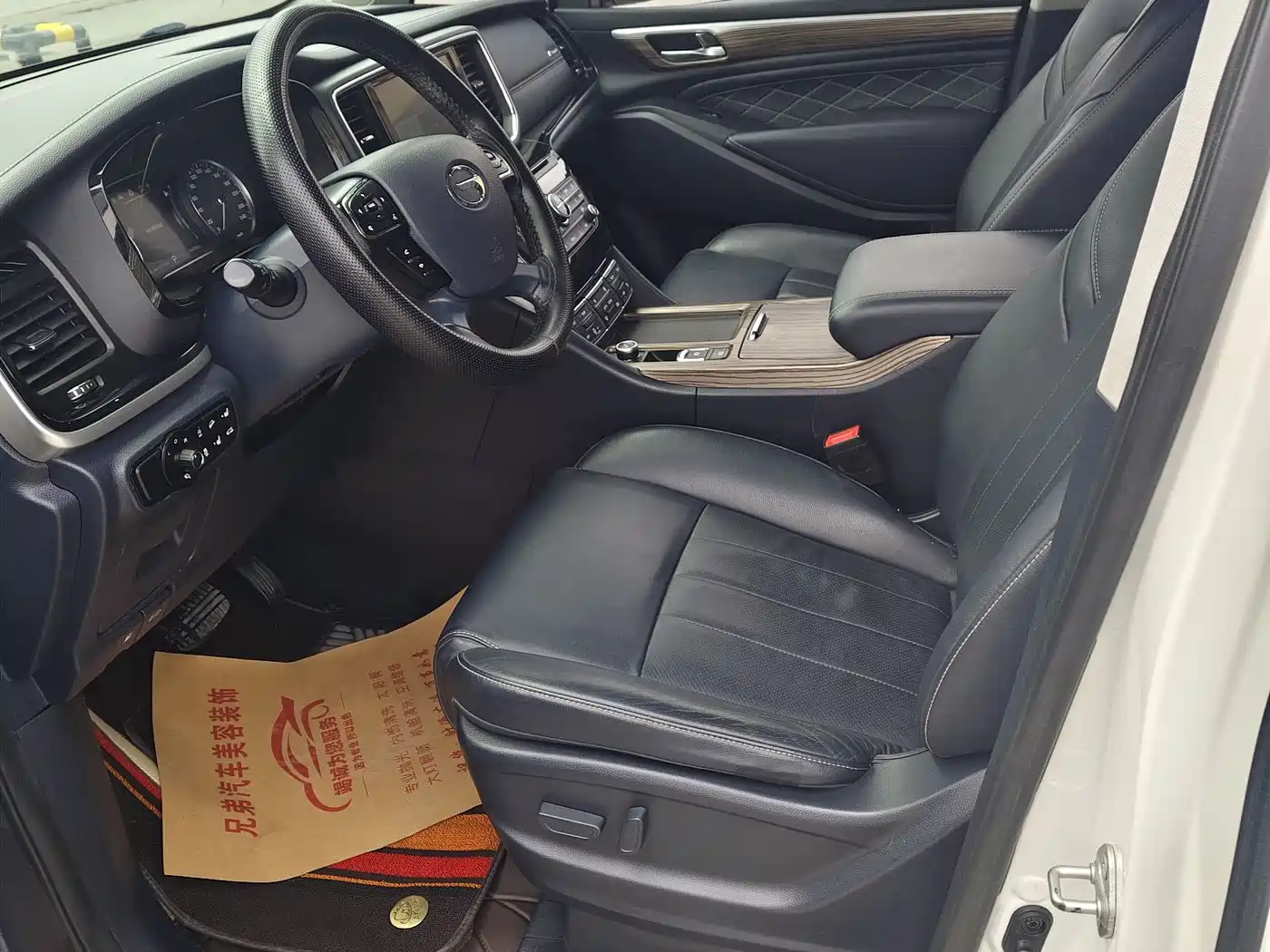 GAC Trumpchi Trumpchi M8 2018 320T Premium Edition фото 7