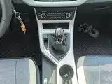 Фото 14 - Geely Vision