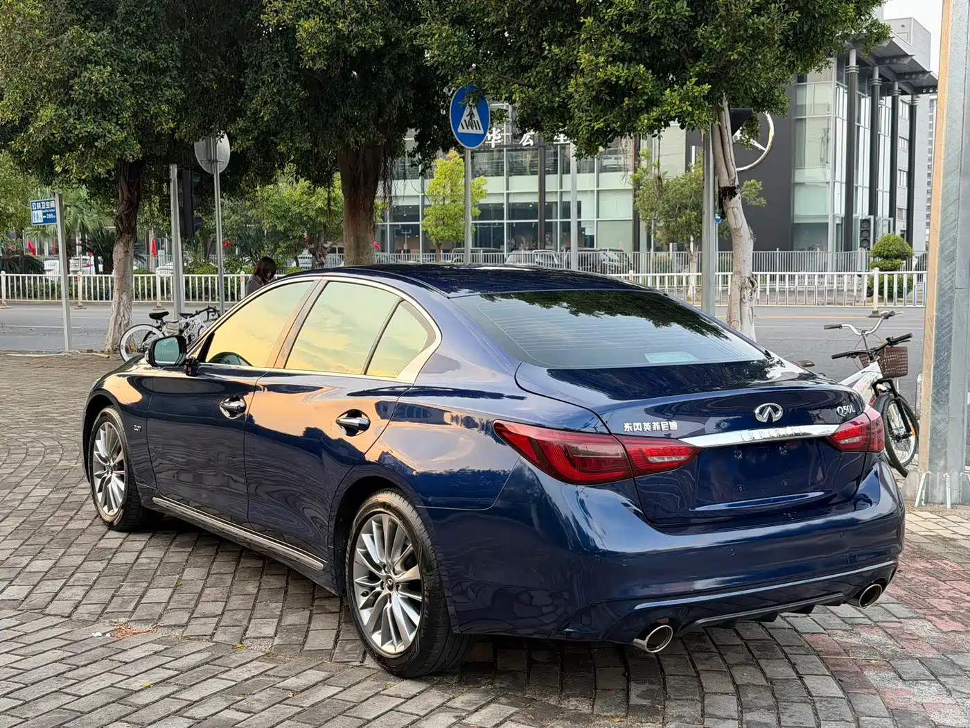 Infiniti Q50L 2019 2018 2.0T Premium Edition (China VI)