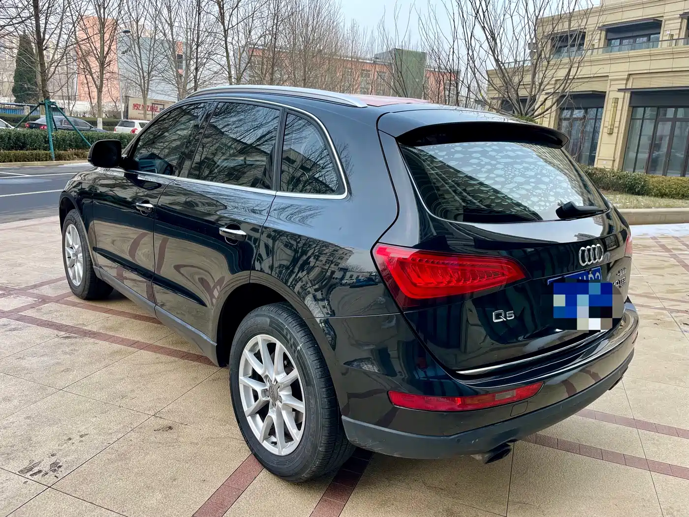 AUDI Q5
