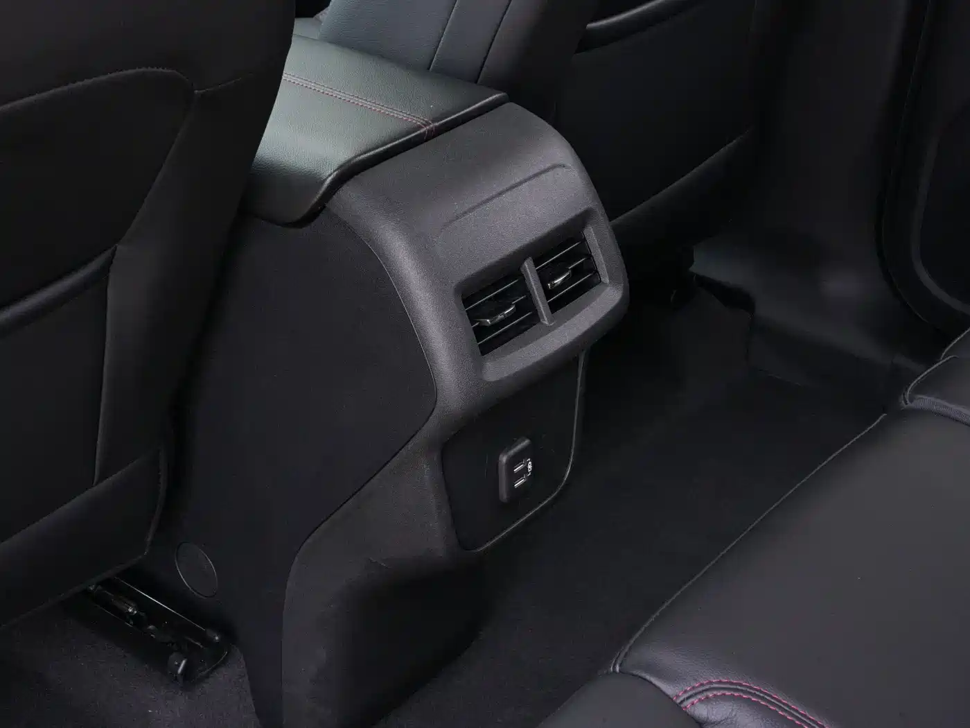 Chevrolet Equinox 2019 Redline 550T Auto 4WD Tuojie RS Edition (China VI) фото 19