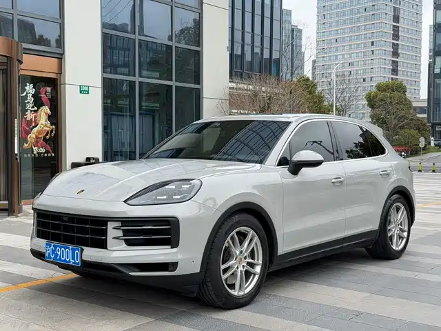 PORSCHE CAYENNE