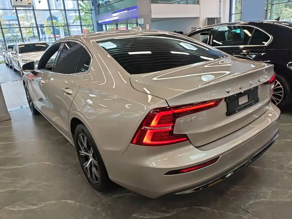 Volvo S60 2026 2026 B4 Smart Luxury Edition