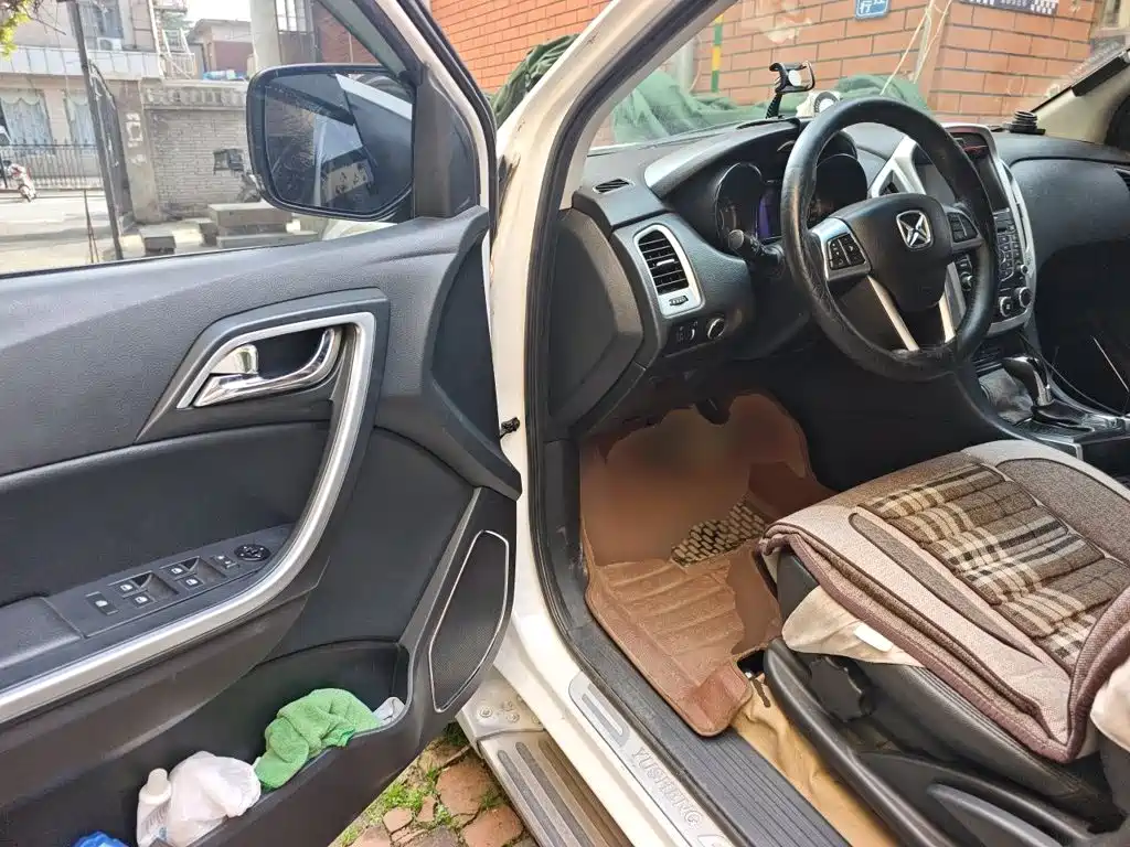 Jiangling Yusheng S350 2015 2014 2.4T Auto 4WD Diesel Luxury Sunroof 5-seater