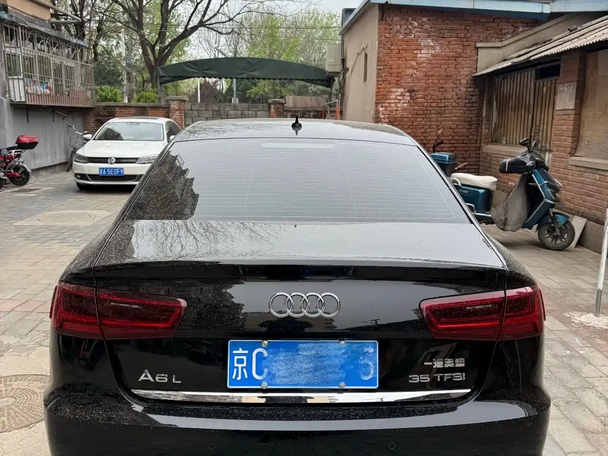 Audi A6L 2018 30th Anniversary 35 TFSI Fashion фото 3