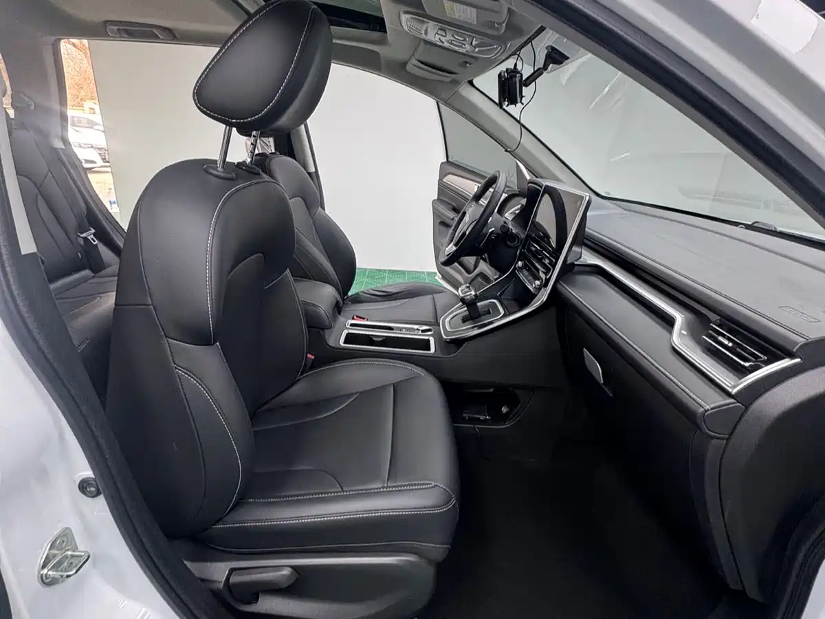 Haval M6 2021 PLUS 1.5T DCT Luxury Smart Connect фото 11