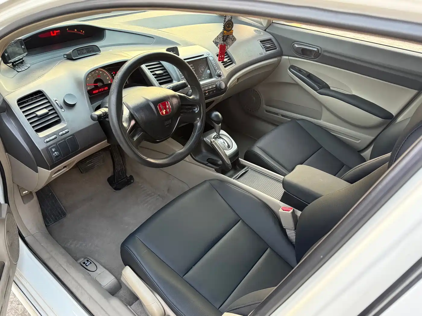 CIIMO CIIMO 2012 2012 1.8L Automatic