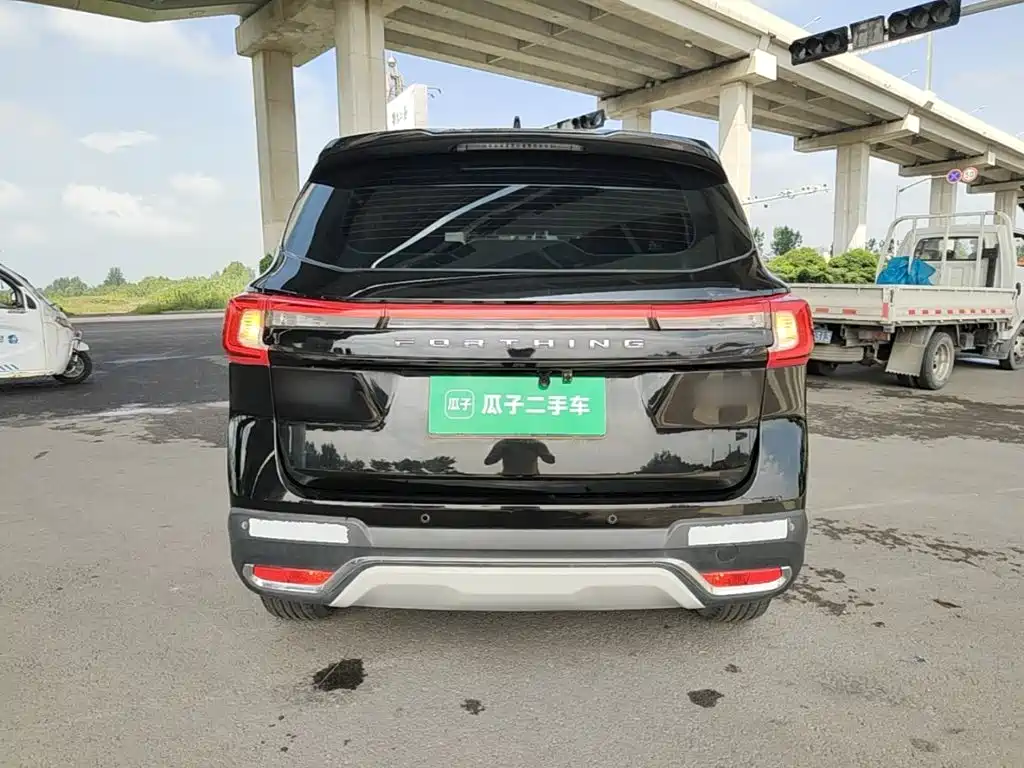 Dongfeng Fengxing Fengxing T5 2019 2021 1.6L Manual Comfort