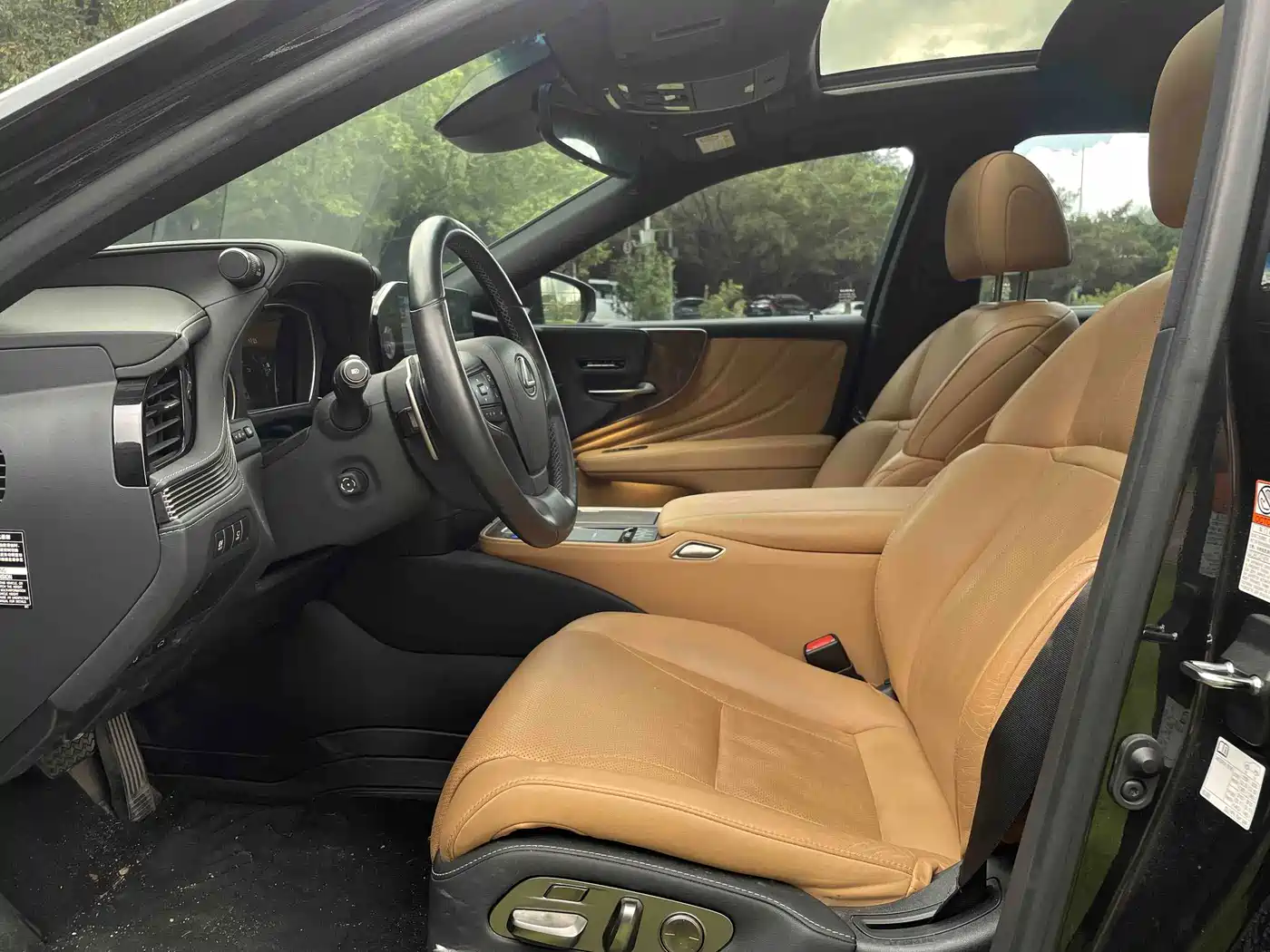 Lexus LS 2022 2021 500h Excellence Edition