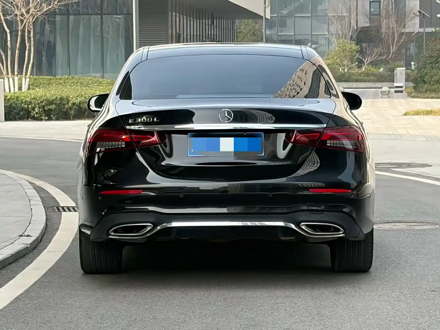 Mercedes-Benz E-Class 2023 E 300 L Sport Fashion фото 5