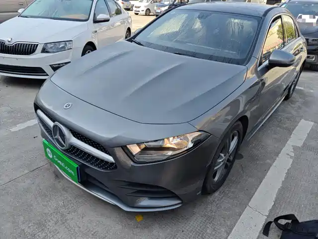 Mercedes-Benz A Рестайлинг, A 180 L, спортивный седан