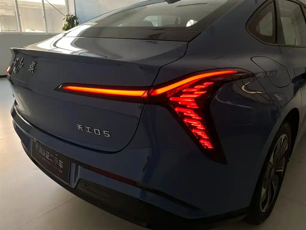 Hongqi HONGQI TIANGONG 05