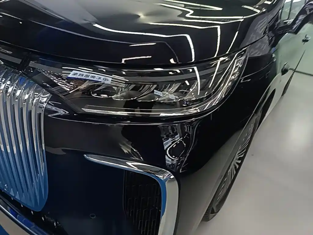 Voyah Dreamer 2026 2025 PHEV AWD Flagship Qian Kun Edition