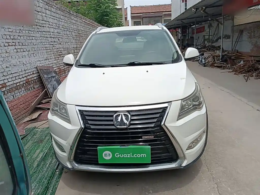 BAIC Weiwang BAW Weiwang M60 2019 2017 1.5T CVT King Edition