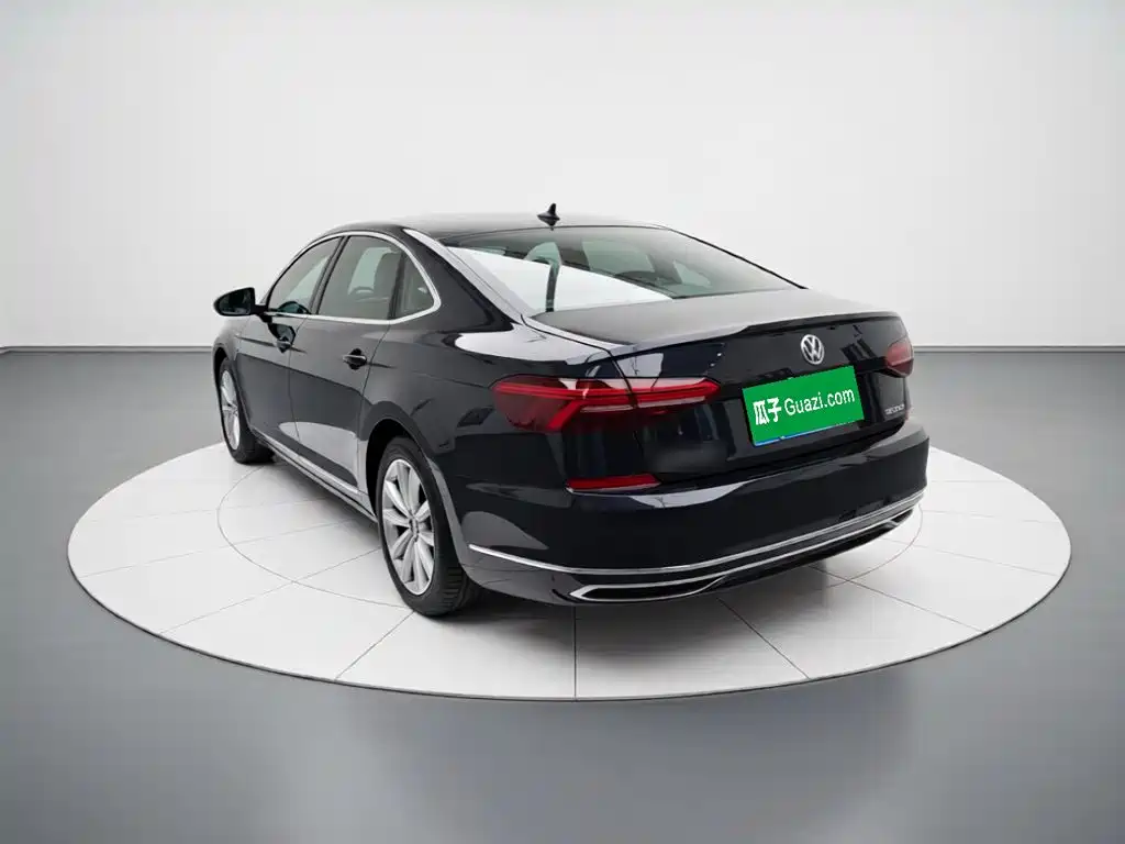 Photo 4 - Volkswagen Passat