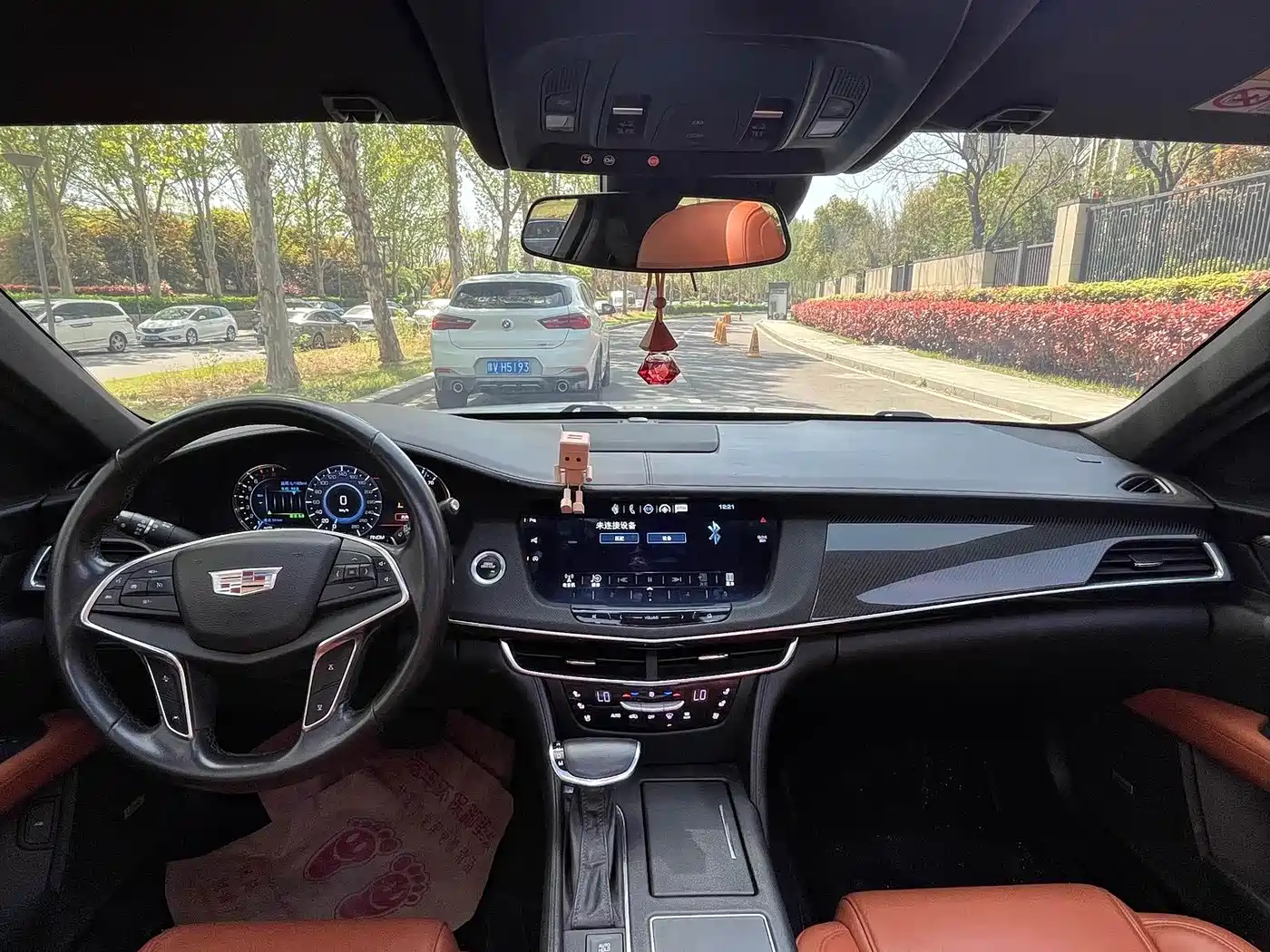 Cadillac CT6 2016 28T Leading фото 9