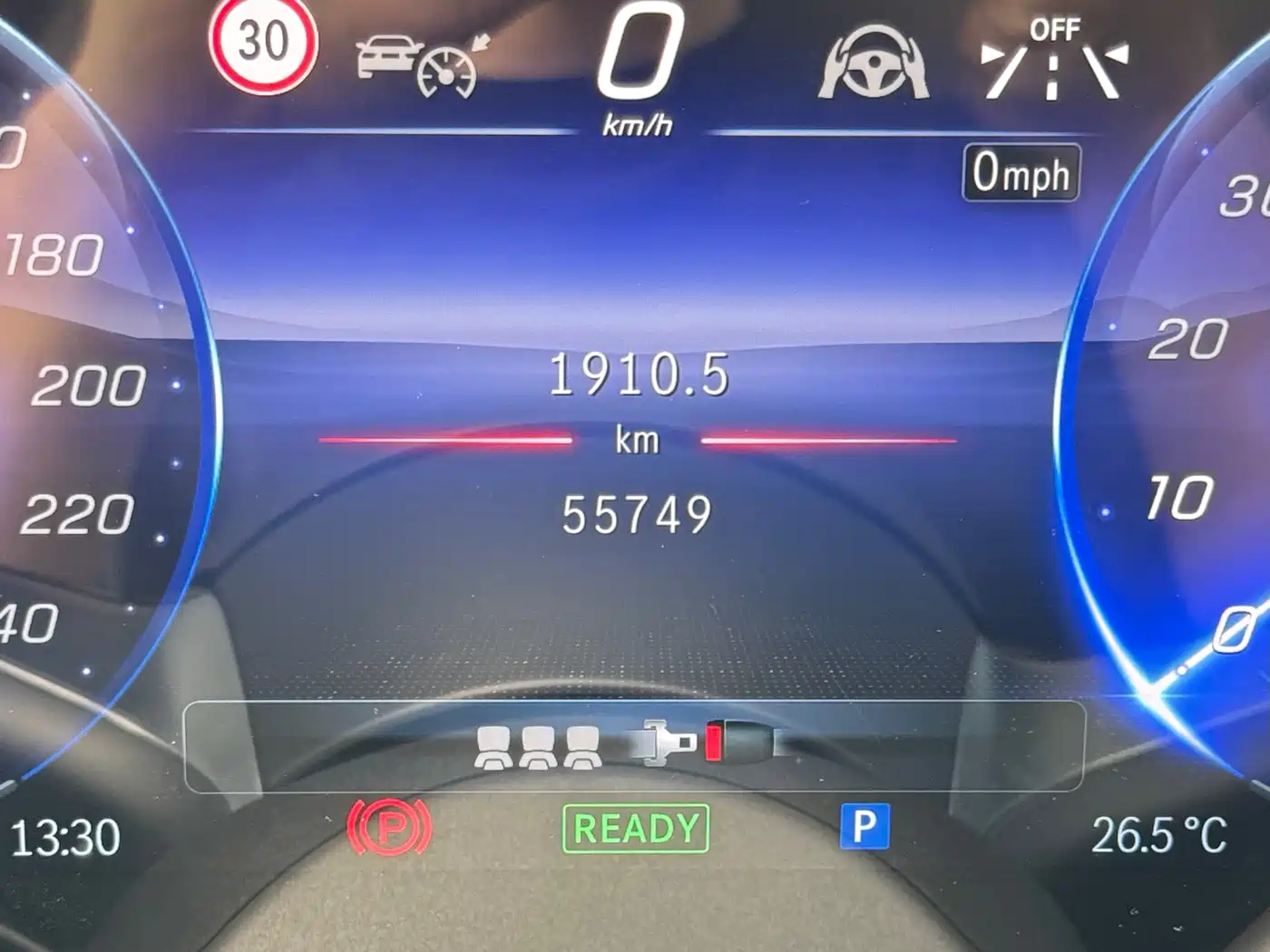 MERCEDES-BENZ EQE SUV