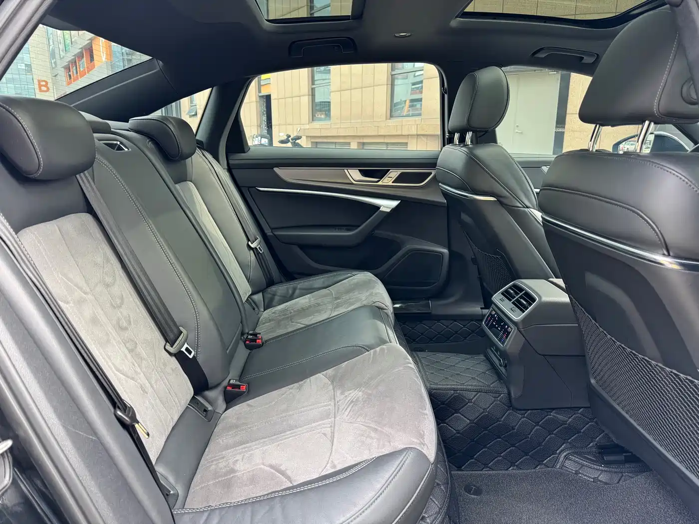 Audi A6L 2023 45 TFSI quattro Premium Dynamic фото 9