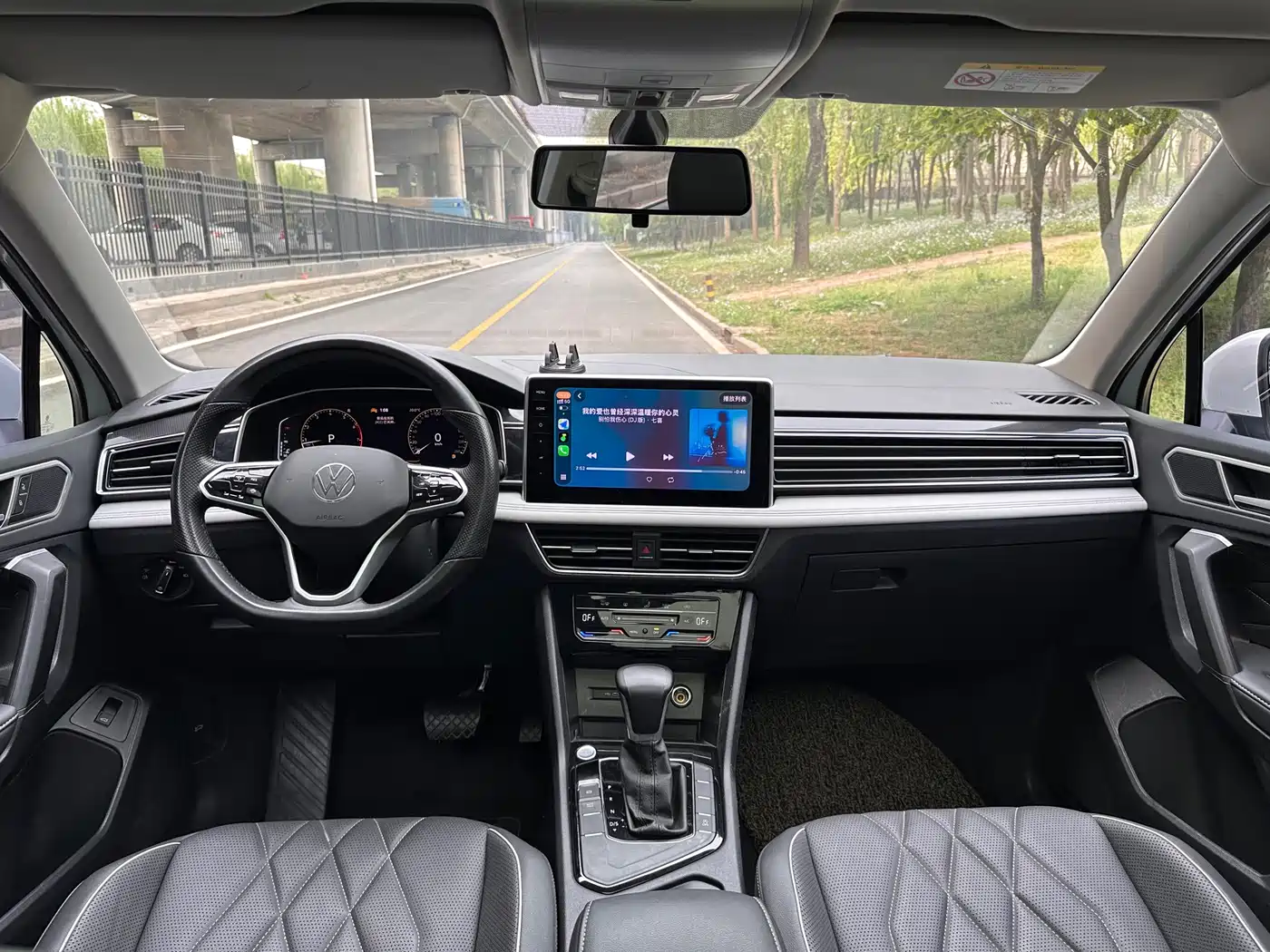 Volkswagen Tiguan L 2023 330TSI Auto 2WD Smart Edition фото 11