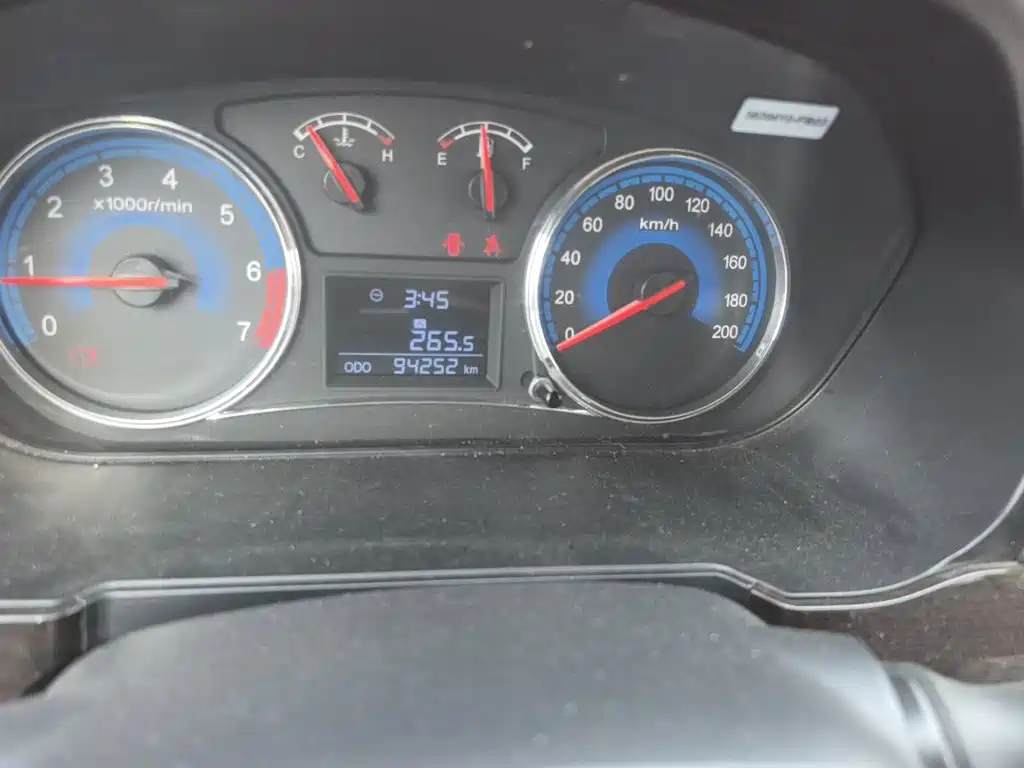 Dongfeng Fengguang Fengguang 360 2015 2015 Model 1.5L Manual Luxury 7-seater China IV