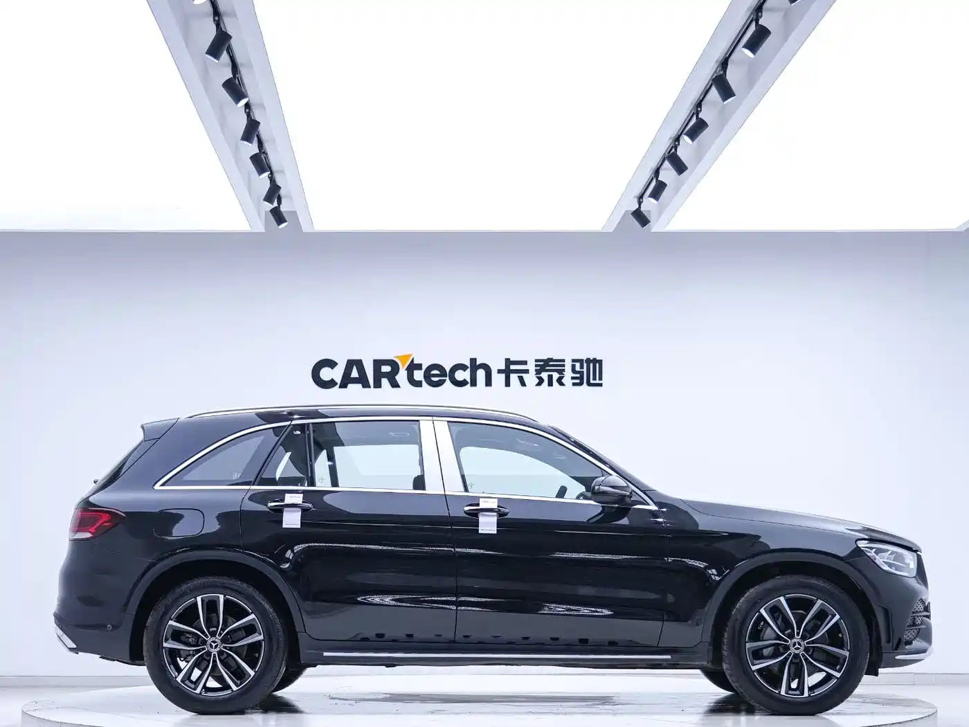 Mercedes-Benz GLC 2022 Facelift II GLC 260 L 4MATIC Sport Model фото 4